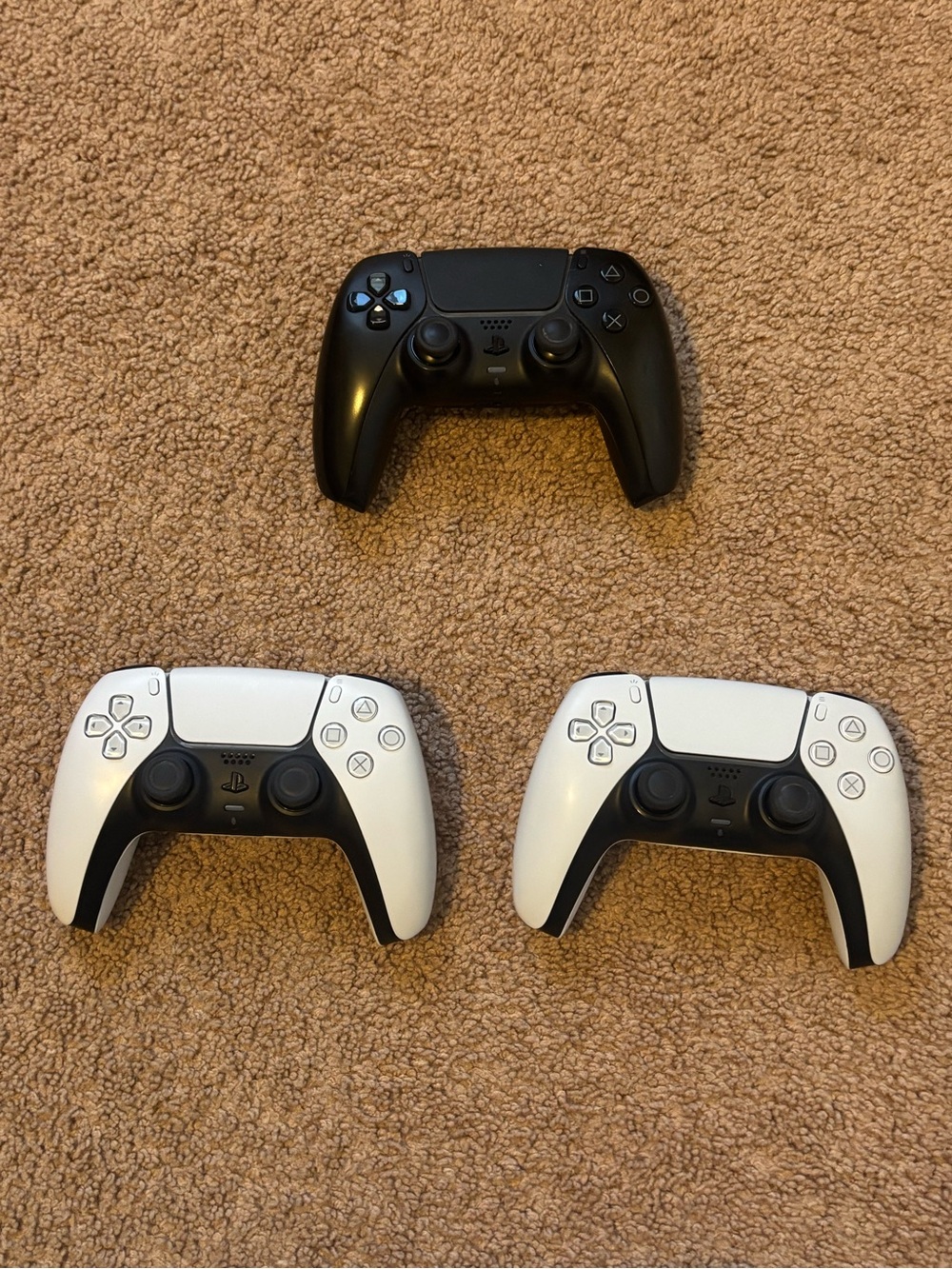 Sony PS5 DualSense Wireless Controllers - Black and White Set of 3